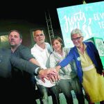 Los candidatos de Junts pel Sí durante la campaña de las elecciones al Parlament de septiembre de 2015.