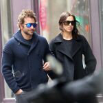 La pareja paseando por París el pasado mes de marzo