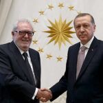 El presidente de la Asamblea Parlamentaria del Consejo de Europa, Agramunt, durante su encuentro con Erdogan