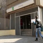 Fachada de una de las oficinas del Servicio Andaluz de Empleo (SAE) en Sevilla