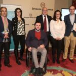 Jesús Julio Carnero junto con responsables de la Diputación de Valladolid y el presidente de Predif, Francisco Sardón, durante la presentación de los contenidos en Fitur