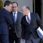 Valls, Hollande y Cazeneuve