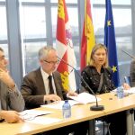 La consejera de Economía y Hacienda, Pilar del Olmo, preside el comité de seguimiento del Plan de Dinamización de los Municipios Mineros, flanqueada por Ricardo González, Carlos Martín Tobalina y José María Ribot