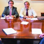 Toxo y Álvarez, en primer plano, con Garamendi y Rosell, ayer en Madrid