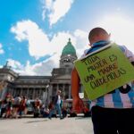 Colectivos de mujeres participan al paro por el Día Internacional de la Mujer y reivindicaron en Buenos Aires mayor igualdad y el fin de la violencia machista / Efe