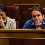 Ione Belarra y Pablo Iglesias en el Congreso. Foto: Alberto R. Roldán