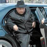 El dictador norcoreano, Kim Jong Un, a su llegada a la estación de tren para partir de Vladivostok, de vuelta a Corea del Norte