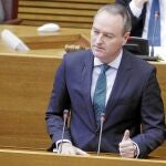 El presidente del Consell, Alberto Fabra, ayer durante la sesión de control