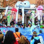 Imagen de la cabalgata de Carabanchel de 2015, en la que participó el colectivo Carabanchel en Lucha, próximo al Partido Comunista del distrito
