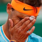Nadal se lamenta después de perder un punto ante Fognini