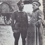 Franco y el general Sanjurjo, en la posición de Ras-Medún (Melilla) en noviembre de 1921