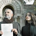 Inés Arrimadas y Carlos Carrizosa, ayer a las puertas del TSJC