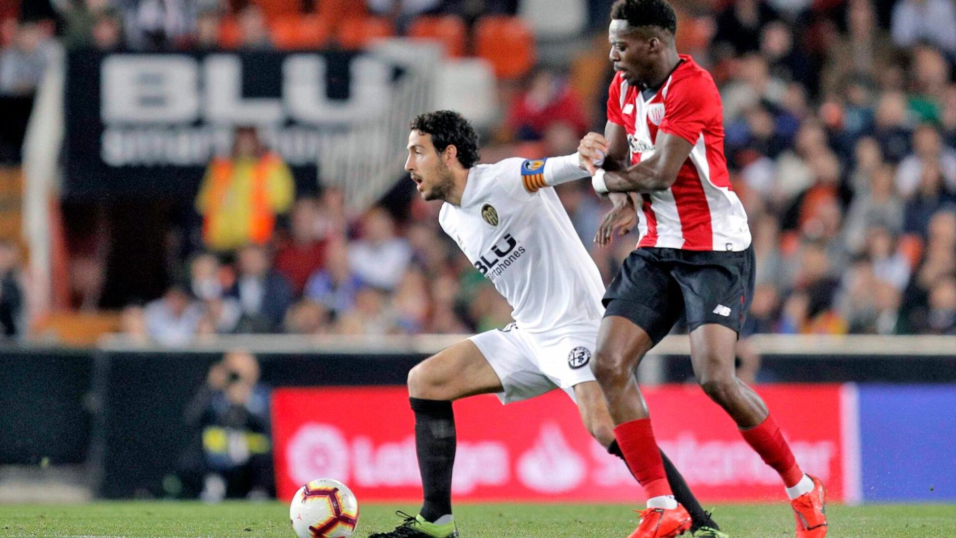 El Valencia se reencuentra con la victoria ante un inofensivo Athletic