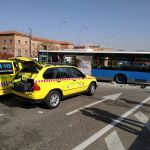 Efectivos del Summa 112 que junto a Samur EmergenciasMadrid acudieron al accidente del autobús de la EMT en O'Donell