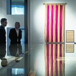 Documentos, objetos personales y fotografías conforman una exposición que viaja de los tiempos de la República, la Guerra Civil, el forzado exilio y su regreso como el primer president de la Generalitat de la democracia.