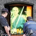 Los agentes siguen inspeccionando cada milímetro del gimnasio de Aguilar