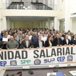 Sindicatos policiales y asociaciones de guardias civiles se reunieron ayer para analizar el acuerdo propuesto por Zoido