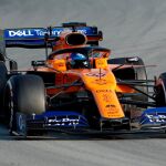 El piloto Carlos Sainz en el circuito Circuito de Barcelona-Cataluña / Foto: Reuters