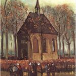 Congregación saliendo de la iglesia reformada en Nuenen