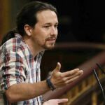 El líder de Podemos, Pablo Iglesias, durante su intervención en la tercera sesión del debate de investidura.