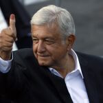 Andrés Manuel López Obrador tras depositar su voto / Ap