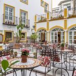 “El Mirador de Sevilla” ofrece una variada carta en la que destaca la cocina tradicional con pinceladas de sofisticación