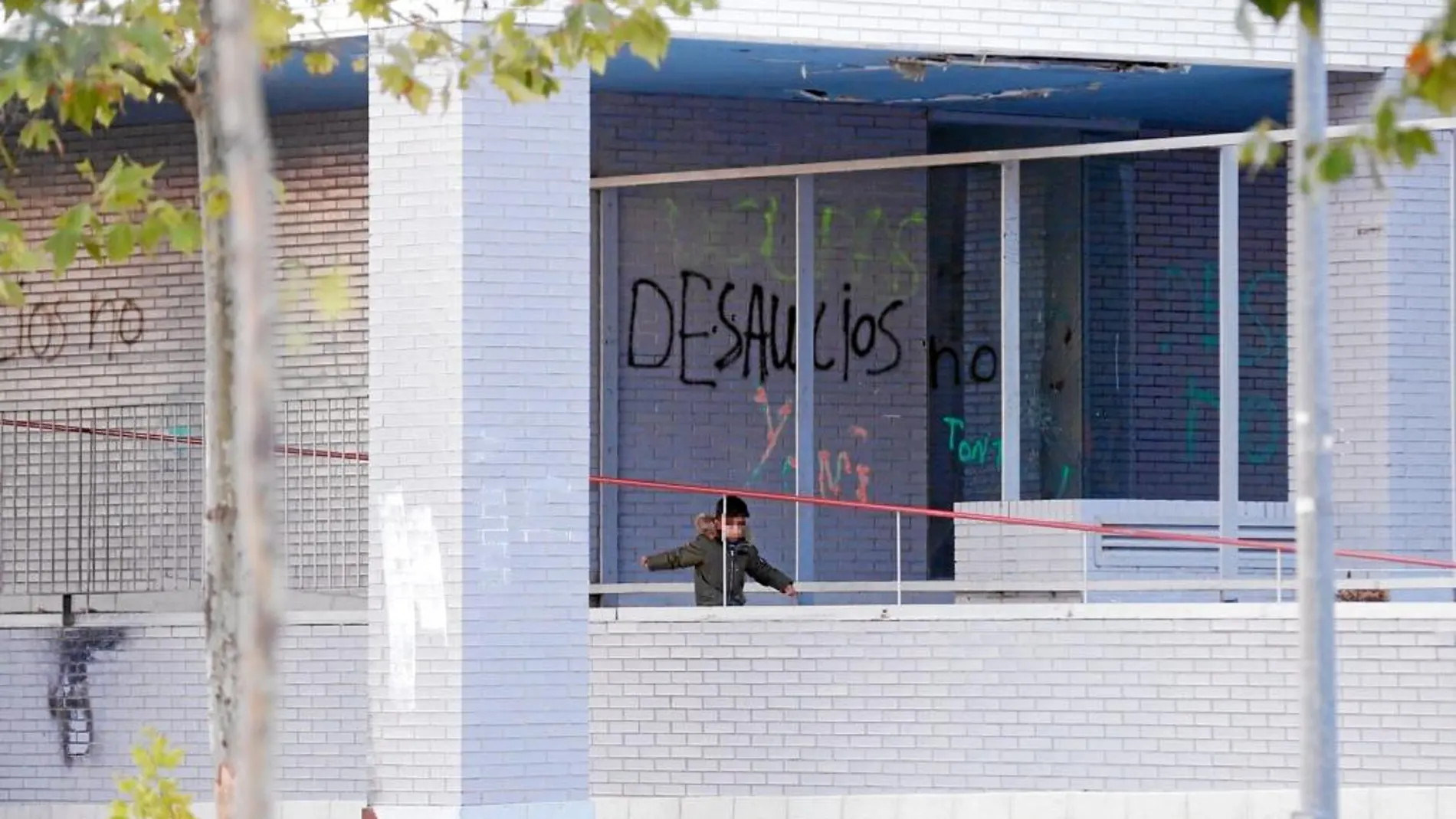 El bloque de la EMVS en la Avenida Gran del Sureste, en el PAU de Vallecas, es una de las que fueron tomadas por los okupas
