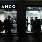 La firma de moda Blanco despedirá a toda su plantilla, integrada por 835 empleados, y cerrará su red de tiendas.