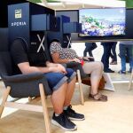 Varios visitantes probando estos días algunos de los productos de la feria IFA