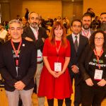 En la imagen de arriba Óscar Puente junto a Agapito Hernández, Jezabel González y Emiliano Pérez de Vital Innova y participantes en una jornada con asistencia masiva de participantes