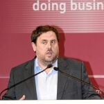 Oriol Junqueras participó en una conferencia organizada por la Cámara de Comercio donde trató de llevar a los empresarios a su terreno