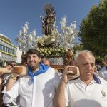 La Razón. El presidente de la Comunidad, Fernando López Miras, participó ayer en la romería con motivo de la festividad de la Nuestra Señora del Carmen en San Pedro del Pinatar, que calificó como «una romería muy simbólica para los vecinos de este municipio, para los pescadores del Mar Menor y, en definitiva, para la Región de Murcia»