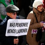 Los pensionistas han celebrado manifestaciones exigiendo pensiones más altas