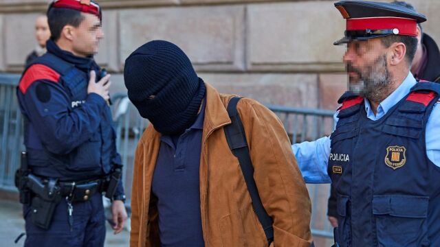 Benítez a su salida de los juzgados en Barcelona