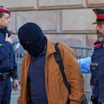 Benítez a su salida de los juzgados en Barcelona