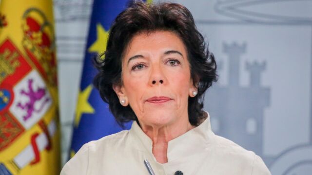 Isabel Celaá durante la rueda de prensa del Consejo de Ministros/Ep