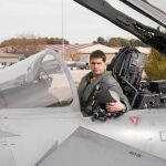 El capitán Borja Aybar, en una imagen a bordo de su Eurofighter