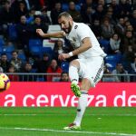 Benzema en el partido ante el Rayo/Reuters