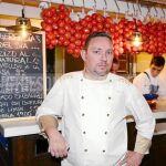 El cocinero Albert Adrià, hermano del también chef Ferran Adrià, en su restaurante Tickets, en Barcelona
