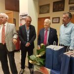 El Lar Gallego homenajeó a la cacereña Mª Victoria Moreno, que se convierte en la cuarta mujer que protagoniza esta gran fiesta cultural gallega
