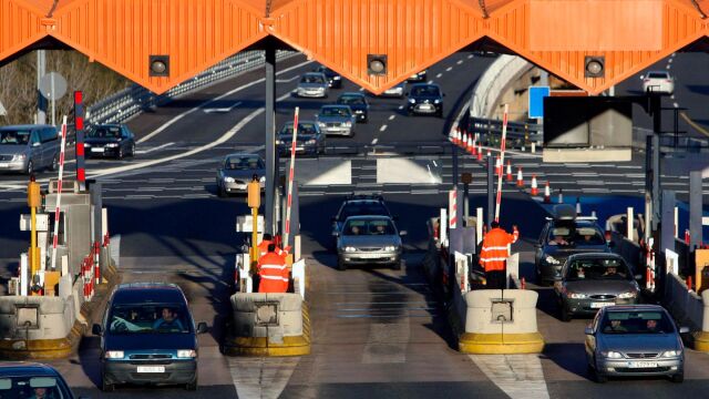 Peaje de la autopista AP-7 a la altura de Tarragona