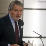 El ministro de Educación y Portavoz del Gobierno,Iñigo Méndez de Vigo, durante la rueda de prensa tras la reunión del Consejo de Ministros