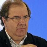 Rajoy alaba la «lealtad» de Herrera, que pide el mismo déficit para todos