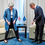 La «premier» Theresa May y el presidente del Consejo Europeo, Donald Tusk, se reunieron ayer en Sharm el Sheij (Egipto) / EPA