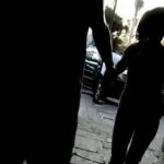 Un hombre de 65 años, detenido por maltratar a sus hijas de 8 y 12 años