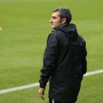 El técnico del Barça, en el entrenamiento de ayer