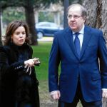 El presidente de Castilla y León, Juan Vicente Herrera, recibe en la sede de la Junta a la vicepresidenta Soraya Sáenz de Santamaría