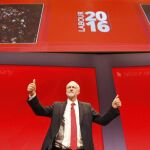 Jeremy Corbyn rechaza poner vetos a la inmigración europea