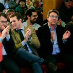 Fernández Mañueco conversa con Pablo Casado durante el acto, en el que también participó el ex presidente de la Junta, Juan José Lucas