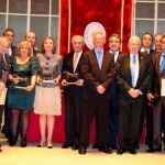 Todos los premiados junto a miembros de la junta directiva del Casino